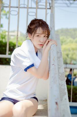 日本适合十八岁以上的护肤品红桃