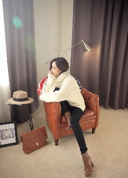 她在丈夫面前被耍了