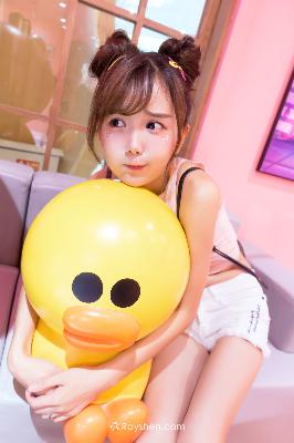 明明是配角却被王子宠爱了全集免费观看